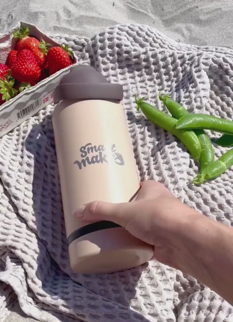 Indlæs video: 0,75L termovandflaske m. snack-rum i bunden